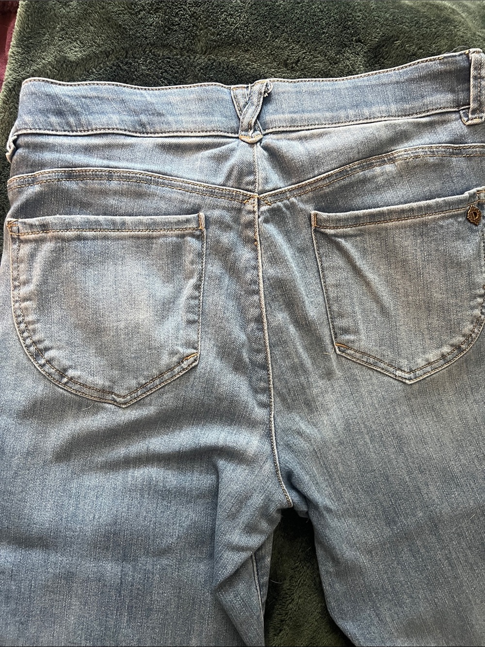 Democracy Light Wash Blue “ab” technology Stretch jeans - Picture 8 of 11